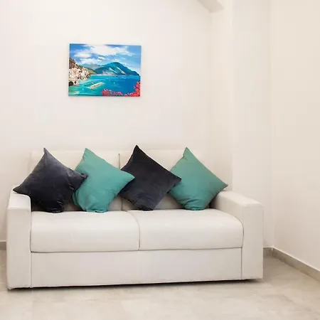Dimora Museo Apartment Neapel