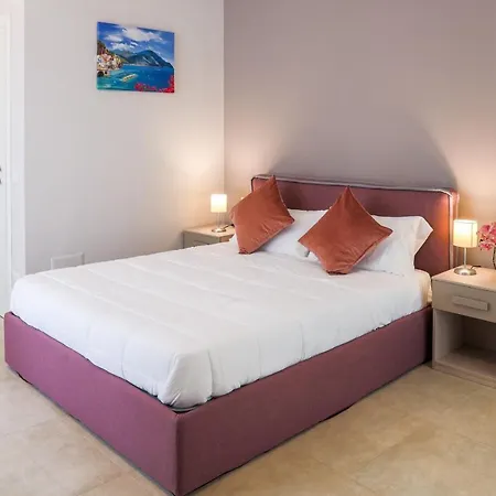 Dimora Museo Apartment *