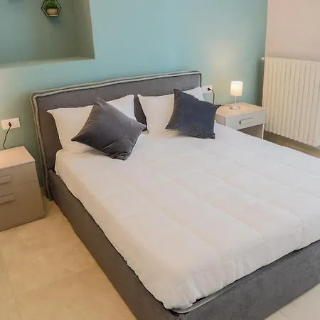 Dimora Museo Apartment Naples